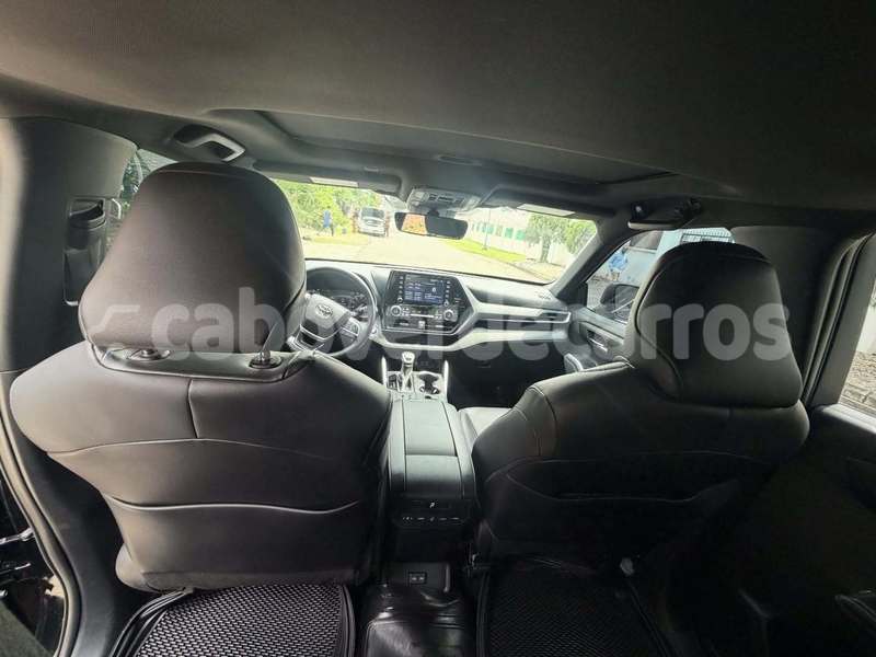 Big with watermark toyota highlander fogo mosteiros 277