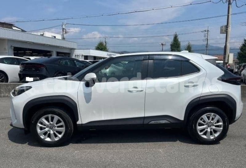 Big with watermark toyota yaris sal santa maria 281