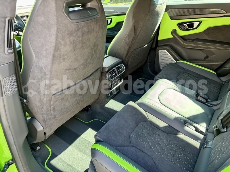 Big with watermark lamborghini urus sal santa maria 289