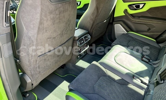 Comprar Usado Lamborghini Urus Green Carro em Santa Maria em Sal Comprar Usado Lamborghini Urus Green Carro em Santa Maria em Sal
