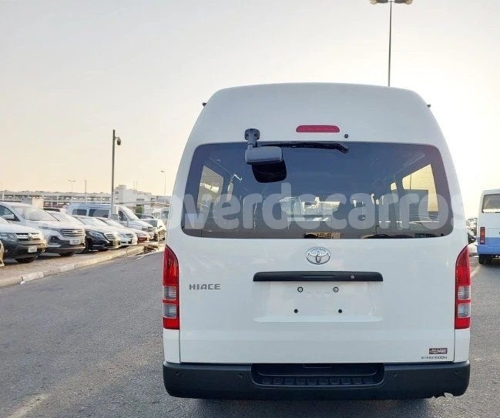 Big with watermark toyota hiace sal santa maria 292