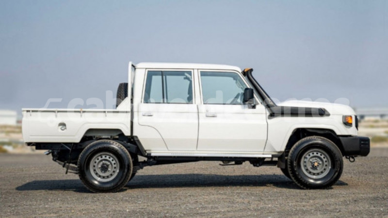 Big with watermark toyota land cruiser sal santa maria 295