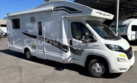 Comprar Usado Fiat 900T White Carro em Santa Maria em Sal