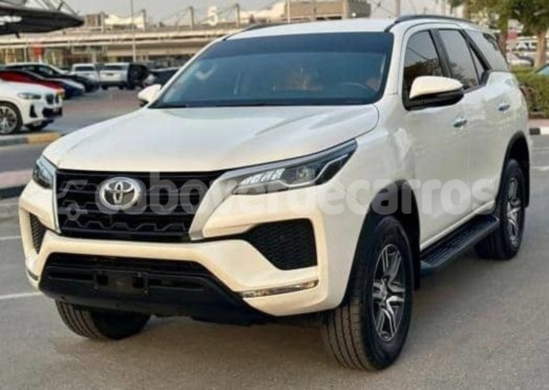 Big with watermark toyota fortuner sal santa maria 300