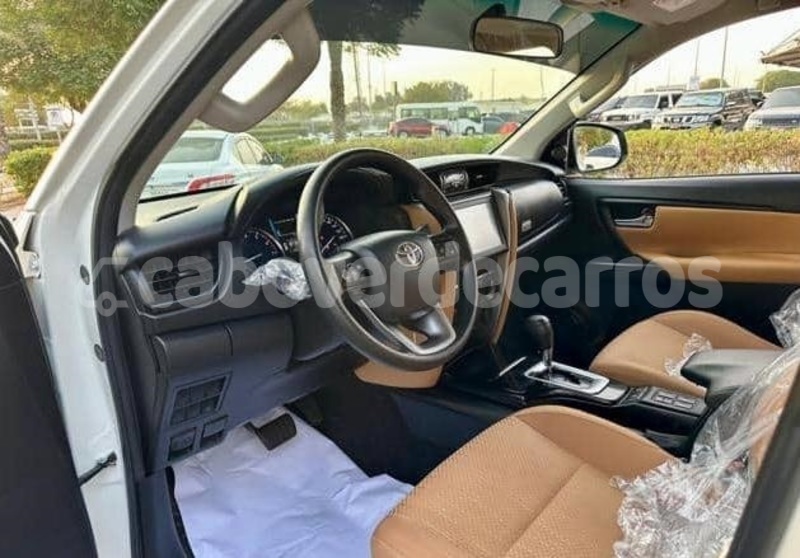 Big with watermark toyota fortuner sal santa maria 300