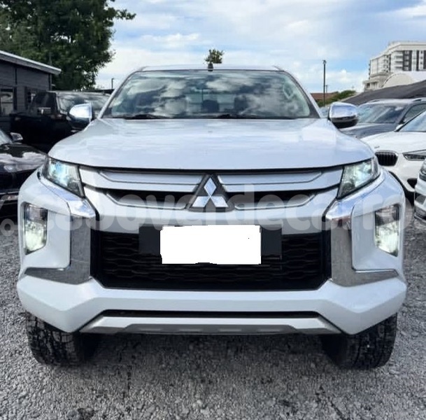 Big with watermark mitsubishi l200 sal santa maria 303