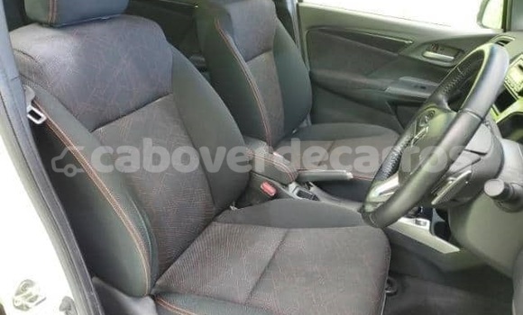 Buy Used Honda Fit White Car in Santa Maria in Sal Buy Used Honda Fit White Car in Santa Maria in Sal