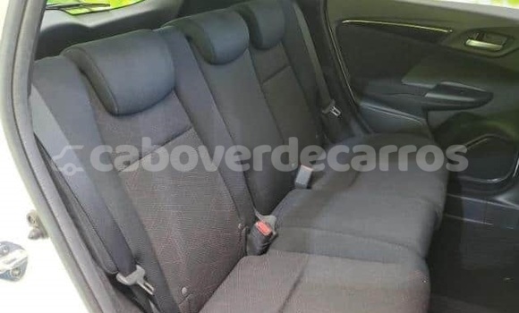 Buy Used Honda Fit White Car in Santa Maria in Sal Buy Used Honda Fit White Car in Santa Maria in Sal