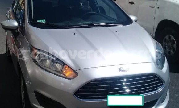 Comprar Usado Ford Fiesta Silver Carro em Santa Maria em Sal Comprar Usado Ford Fiesta Silver Carro em Santa Maria em Sal