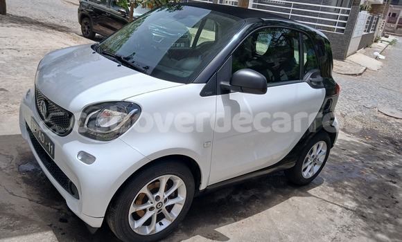 Comprar Usado Mercedes Viano White Carro em Vila do Maio em Maio