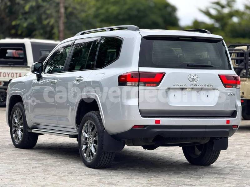 Big with watermark toyota land cruiser brava nova sintra 325