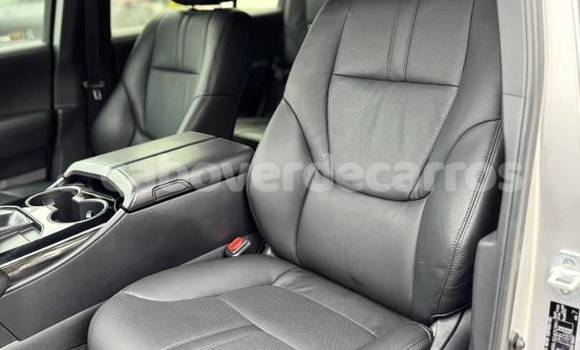 Acheter Occasion Voiture Toyota Land Cruiser Beige à Nova Sintra, Brava Acheter Occasion Voiture Toyota Land Cruiser Beige à Nova Sintra, Brava