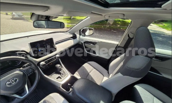 Acheter Occasion Voiture Toyota RAV4 Blanc à Nova Sintra, Brava Acheter Occasion Voiture Toyota RAV4 Blanc à Nova Sintra, Brava