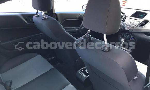 Acheter Occasion Voiture Ford Fiesta Gris à Sao Filipe, Fogo Acheter Occasion Voiture Ford Fiesta Gris à Sao Filipe, Fogo
