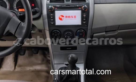 Acheter Occasion Voiture Toyota Corolla Blanc à Vila do Maio, Maio Acheter Occasion Voiture Toyota Corolla Blanc à Vila do Maio, Maio