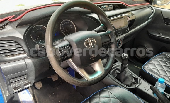 Acheter Occasion Voiture Toyota Hilux Bleu à Santa Maria, Sal Acheter Occasion Voiture Toyota Hilux Bleu à Santa Maria, Sal