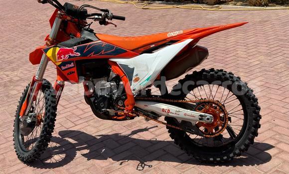 Comprar Usado KTM 450 Beige Moto em Mosteiros em Fogo Comprar Usado KTM 450 Beige Moto em Mosteiros em Fogo