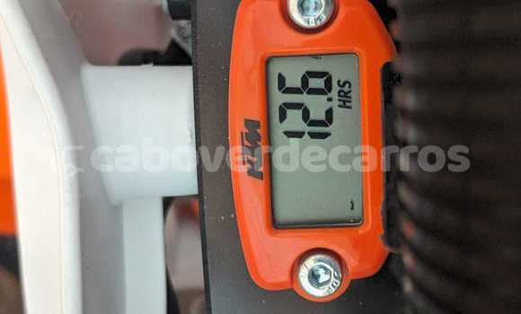 Comprar Usado KTM 450 Beige Moto em Mosteiros em Fogo Comprar Usado KTM 450 Beige Moto em Mosteiros em Fogo