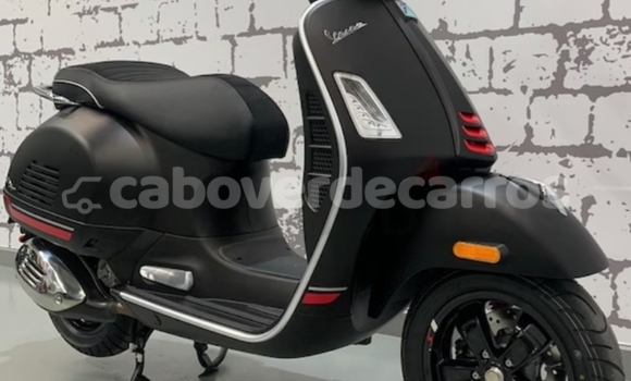 Comprar Usado Vespa GTS Black Moto em Mosteiros em Fogo Comprar Usado Vespa GTS Black Moto em Mosteiros em Fogo