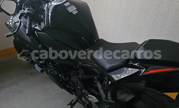 Buy Used Kawasaki Z Black Bike in Mosteiros in Fogo Buy Used Kawasaki Z Black Bike in Mosteiros in Fogo