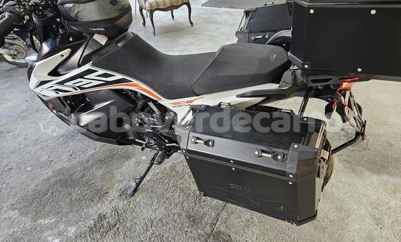 Comprar Usado KTM ADVENTURE White Moto em Mosteiros em Fogo Comprar Usado KTM ADVENTURE White Moto em Mosteiros em Fogo