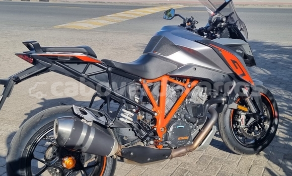 Comprar Usado KTM SuperDuke Black Moto em Mosteiros em Fogo Comprar Usado KTM SuperDuke Black Moto em Mosteiros em Fogo