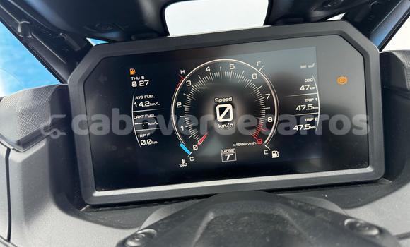 Comprar Usado Yamaha TMAX Black Moto em Mosteiros em Fogo Comprar Usado Yamaha TMAX Black Moto em Mosteiros em Fogo