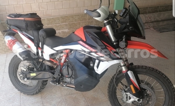 Comprar Usado KTM ADVENTURE White Moto em Mosteiros em Fogo Comprar Usado KTM ADVENTURE White Moto em Mosteiros em Fogo