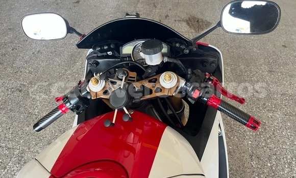 Buy Used Yamaha YZF White Bike in Mosteiros in Fogo Buy Used Yamaha YZF White Bike in Mosteiros in Fogo
