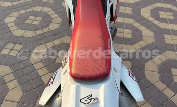 Comprar Usado Honda CRF Red Moto em Mosteiros em Fogo Comprar Usado Honda CRF Red Moto em Mosteiros em Fogo