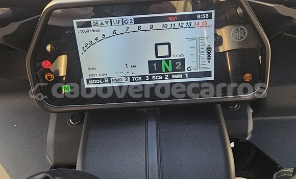 Comprar Usado Yamaha R1 Blue Moto em Mosteiros em Fogo Comprar Usado Yamaha R1 Blue Moto em Mosteiros em Fogo