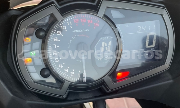 Buy Used Kawasaki Ninja Black Bike in Mosteiros in Fogo Buy Used Kawasaki Ninja Black Bike in Mosteiros in Fogo