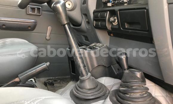 Comprar Usado Toyota Land Cruiser Black Carro em Santa Maria em Sal Comprar Usado Toyota Land Cruiser Black Carro em Santa Maria em Sal
