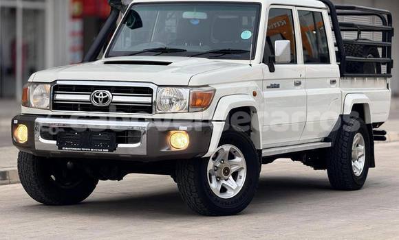 Comprar Usado Toyota Land Cruiser White Carro em Nova Sintra em Brava Comprar Usado Toyota Land Cruiser White Carro em Nova Sintra em Brava