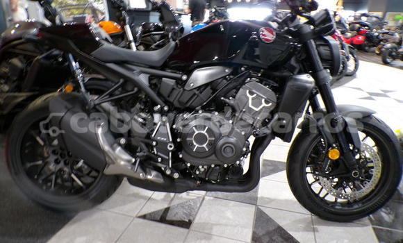 Comprar Novo Honda CBR 1000 RR Black Moto em Santa Maria em Sal Comprar Novo Honda CBR 1000 RR Black Moto em Santa Maria em Sal