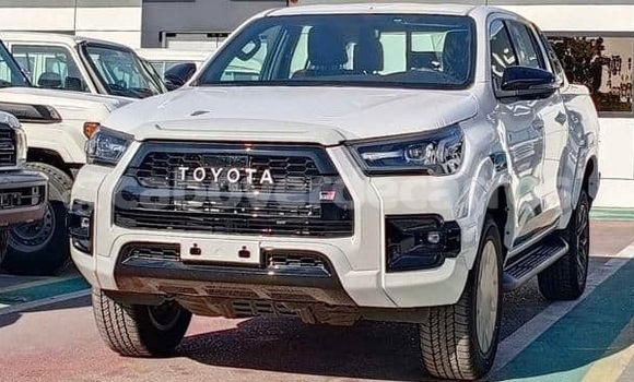 Buy Used Toyota LITEACE Other Truck in Mosteiros in Fogo Buy Used Toyota LITEACE Other Truck in Mosteiros in Fogo