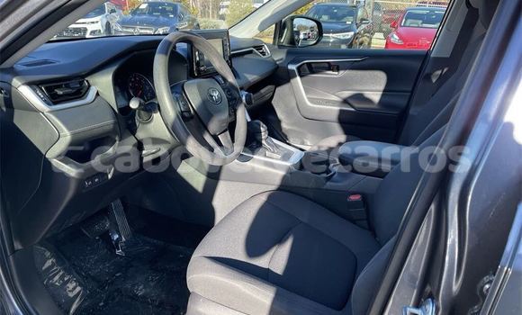 Comprar Usado Toyota RAV4 Blue Carro em Nova Sintra em Brava Comprar Usado Toyota RAV4 Blue Carro em Nova Sintra em Brava