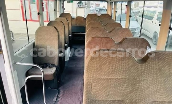 Acheter Occasion Voiture Toyota Coaster Blanc à Nova Sintra, Brava Acheter Occasion Voiture Toyota Coaster Blanc à Nova Sintra, Brava