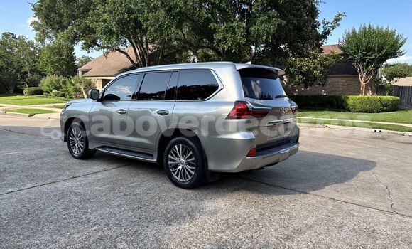 Comprar Usado Lexus LX 570 Silver Carro em Nova Sintra em Brava Comprar Usado Lexus LX 570 Silver Carro em Nova Sintra em Brava