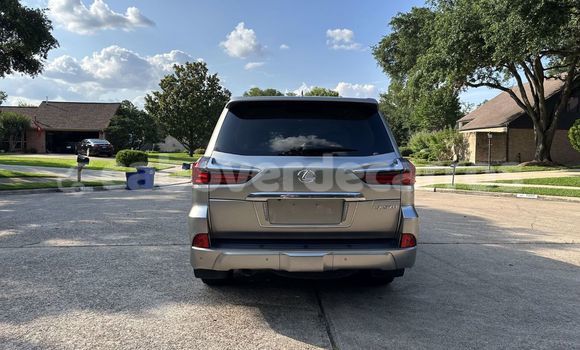 Comprar Usado Lexus LX 570 Silver Carro em Nova Sintra em Brava Comprar Usado Lexus LX 570 Silver Carro em Nova Sintra em Brava