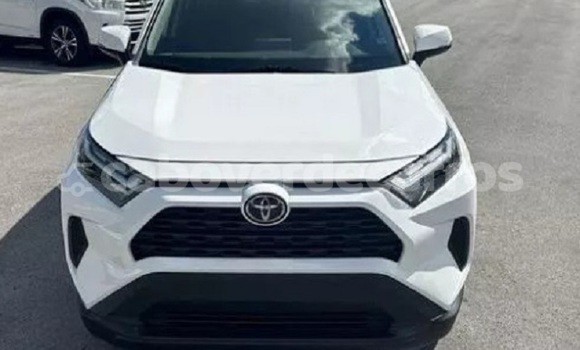 Comprar Usado Toyota RAV4 White Carro em Santa Maria em Sal