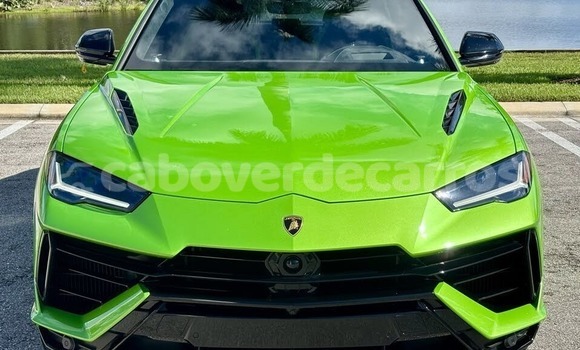 Buy Used Lamborghini Urus Green Car in Nova Sintra in Brava