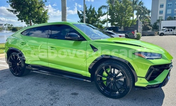 Comprar Usado Lamborghini Urus Silver Carro em Nova Sintra em Brava