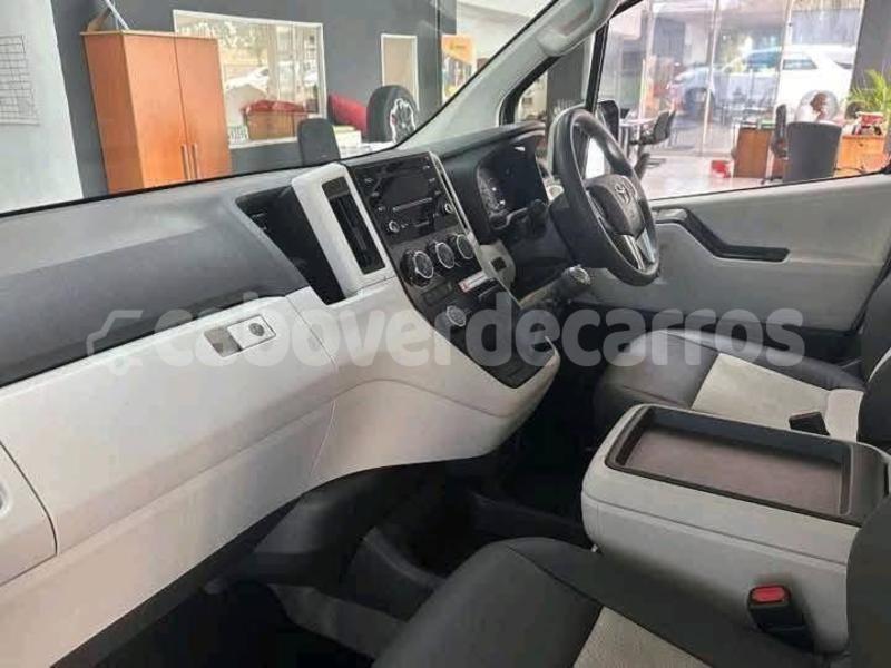 Big with watermark toyota hiace sal santa maria 268